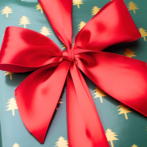 30-pc Classic Christmas Bow Box